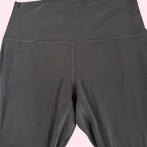 Lululemon EUC align crop 21 inch size 10